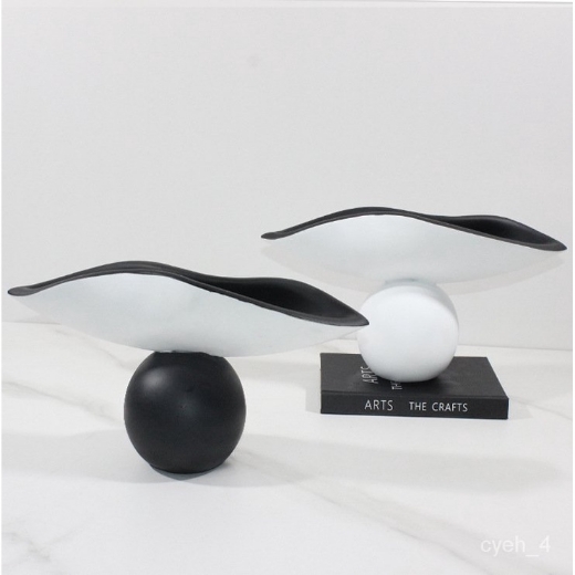 Picture of Flow Vase White