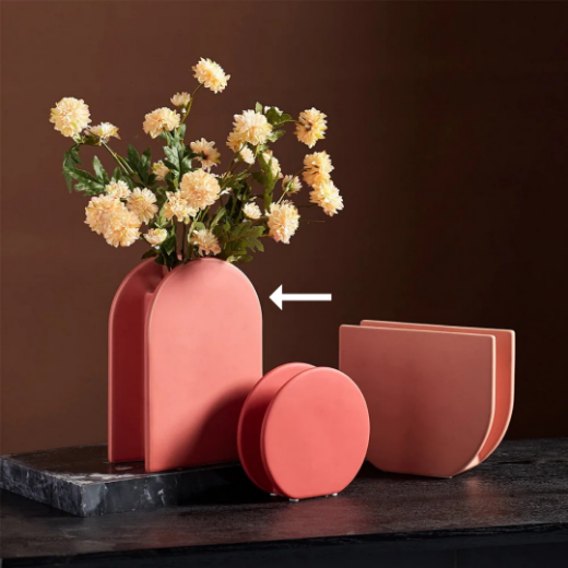 Picture of Panther Vase L