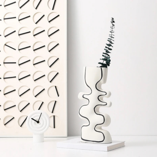 Picture of Dancing Vase L