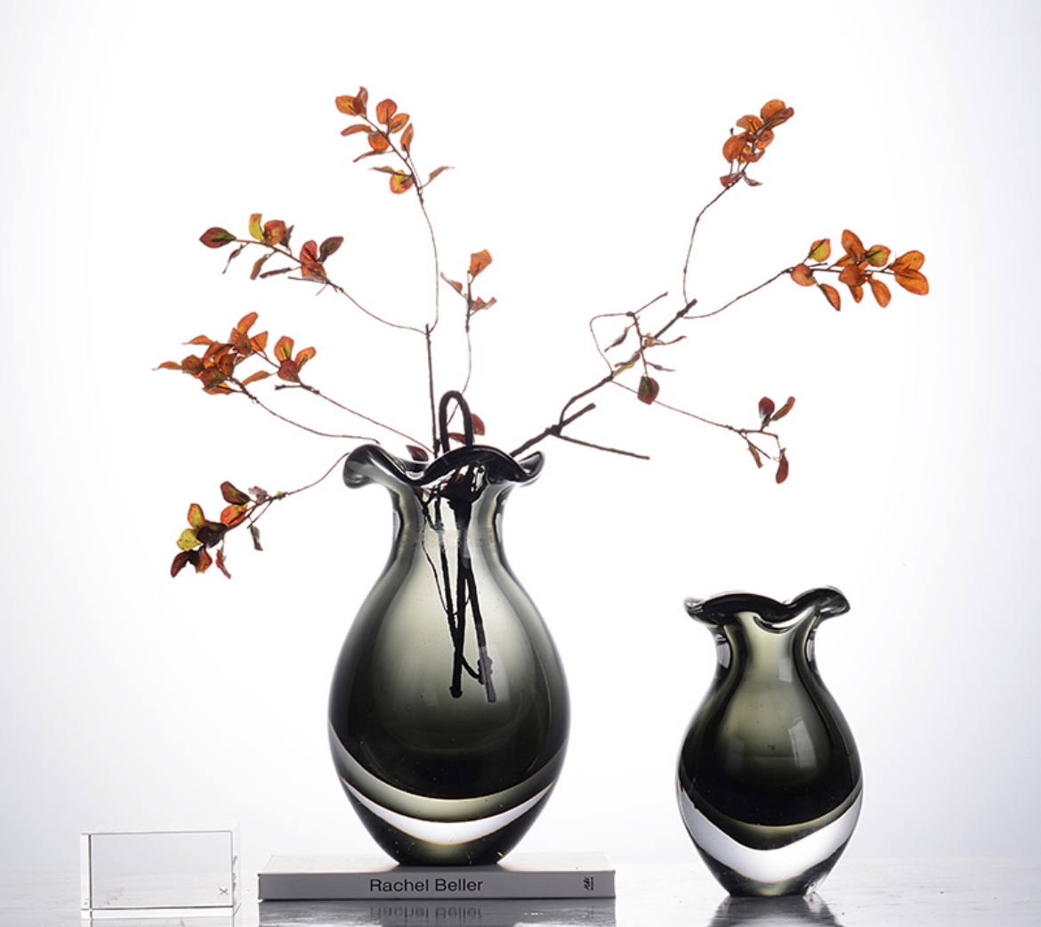 Picture of Loyal Vase L