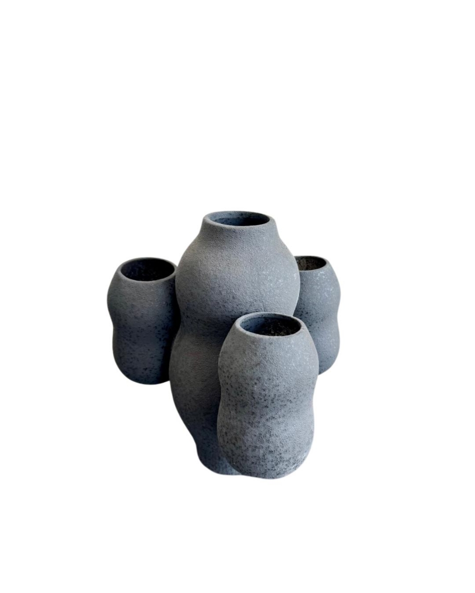 Picture of Mother Vase Black